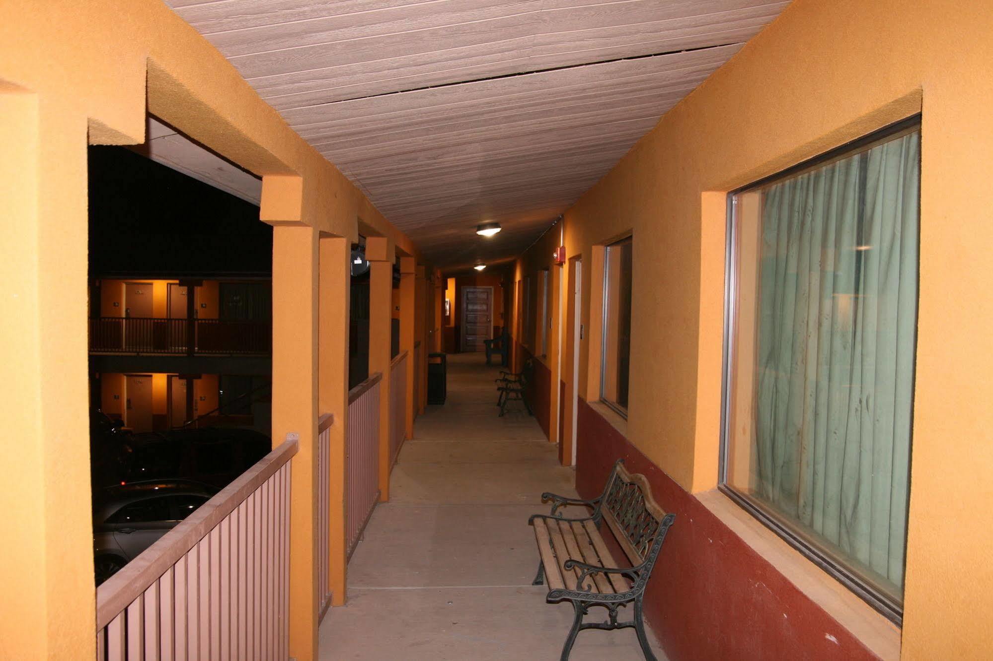 Budget Inn Artesia Esterno foto